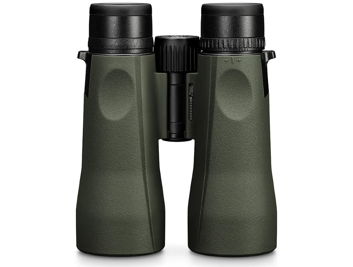 Rubber Armor: Provides a secure, non-slip grip, and durable external protection.